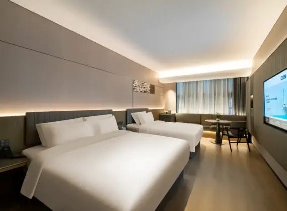 Family Room(Smart Room Control, Zero-Pressure Mattress, Spacious Space, Minibar)