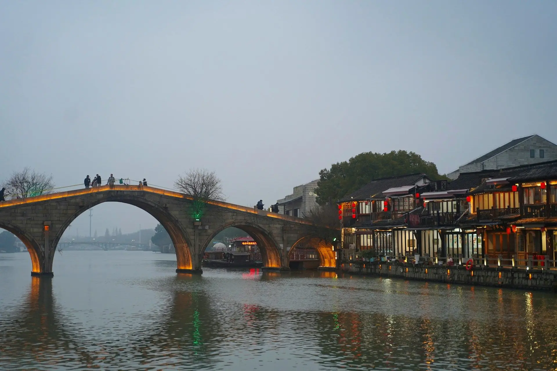 市中心一日游:古水城及周边地区——您的终极旅行指南